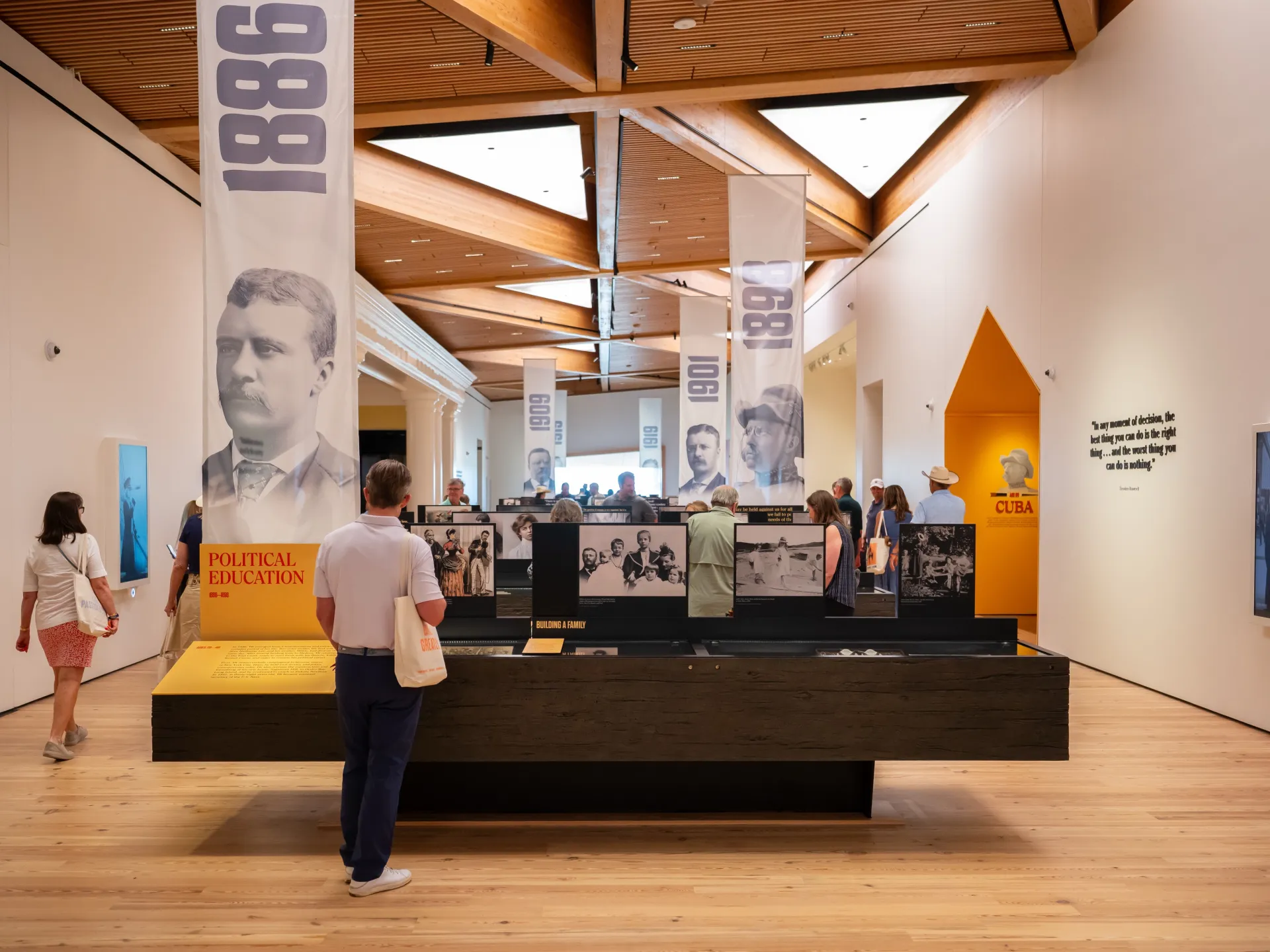 Narrative Galleries