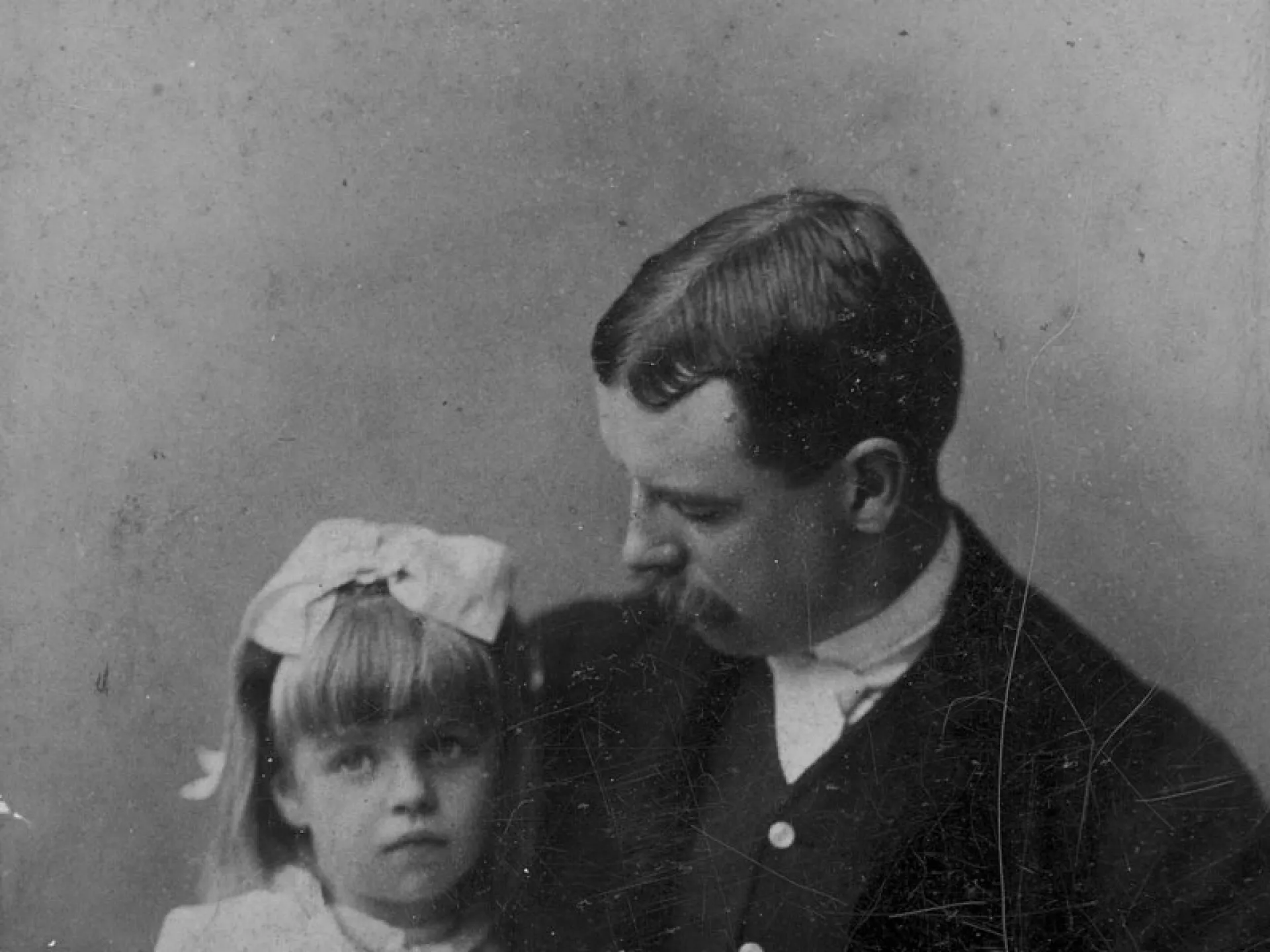Elliott Roosevelt with his young daughter Eleanor, the future First Lady