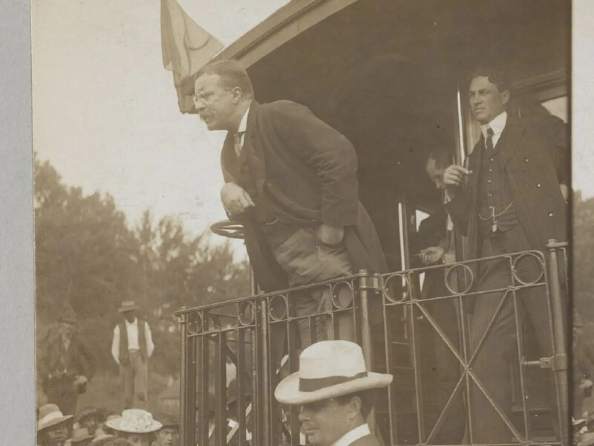 Theodore Roosevelt speaking from the rear platform of a railcar