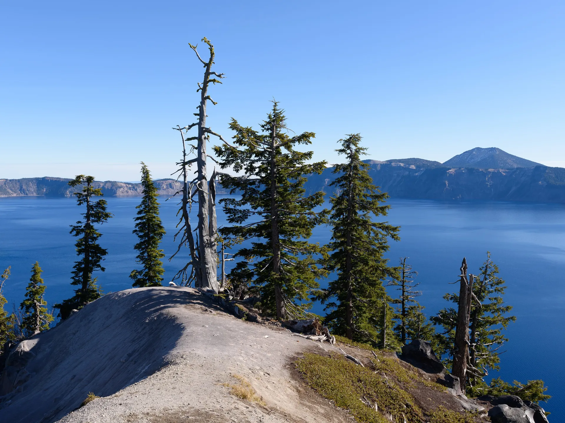 Crater Lake and Wizard Island seen from the rim on a clear day
