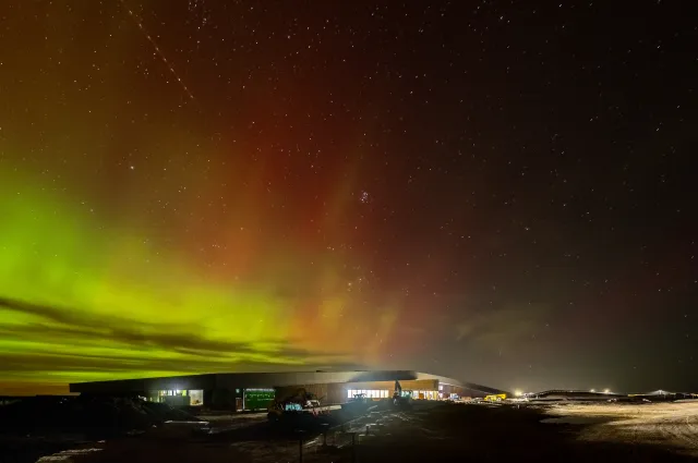 Northern Lights during the Library's Construction