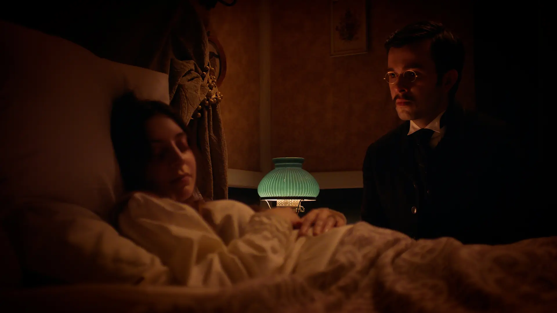 Photograph of Theodore Roosevelt with dying wife Alice (Elkhorn TV series)