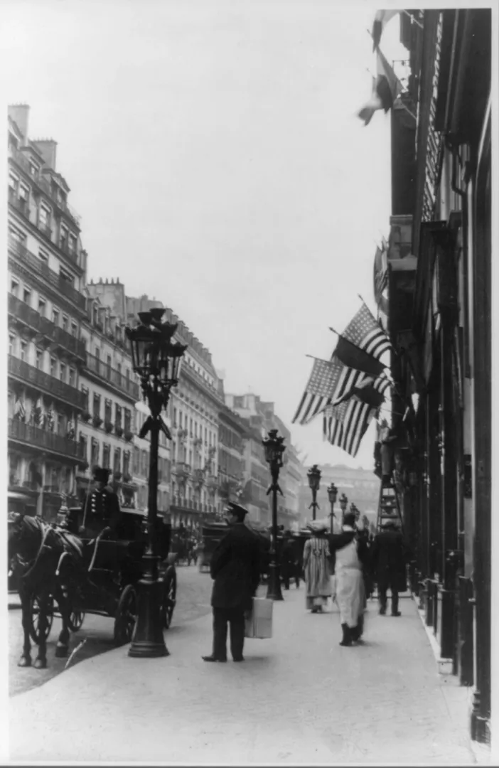 Rue de la Paix in Paris hung with American flags for Theodore Roosevelt's 1910 visit