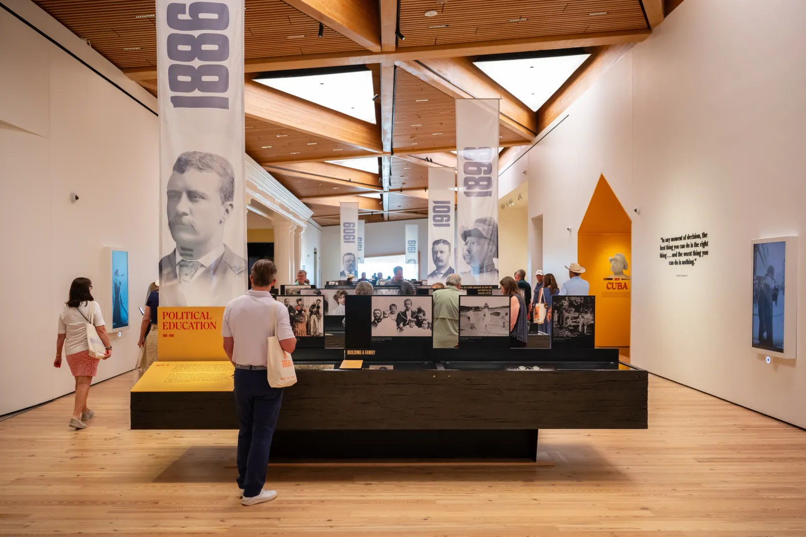 Narrative Galleries
