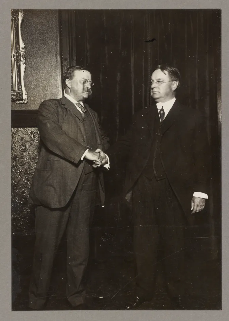 Theodore Roosevelt standing beside 1912 running mate Hiram Johnson after the Progressive Party nomination