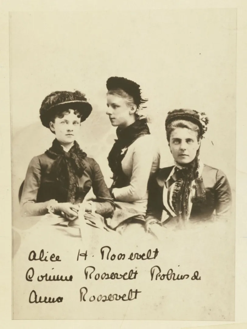 Alice Lee Roosevelt, Corinne Roosevelt, and Anna Roosevelt seated together