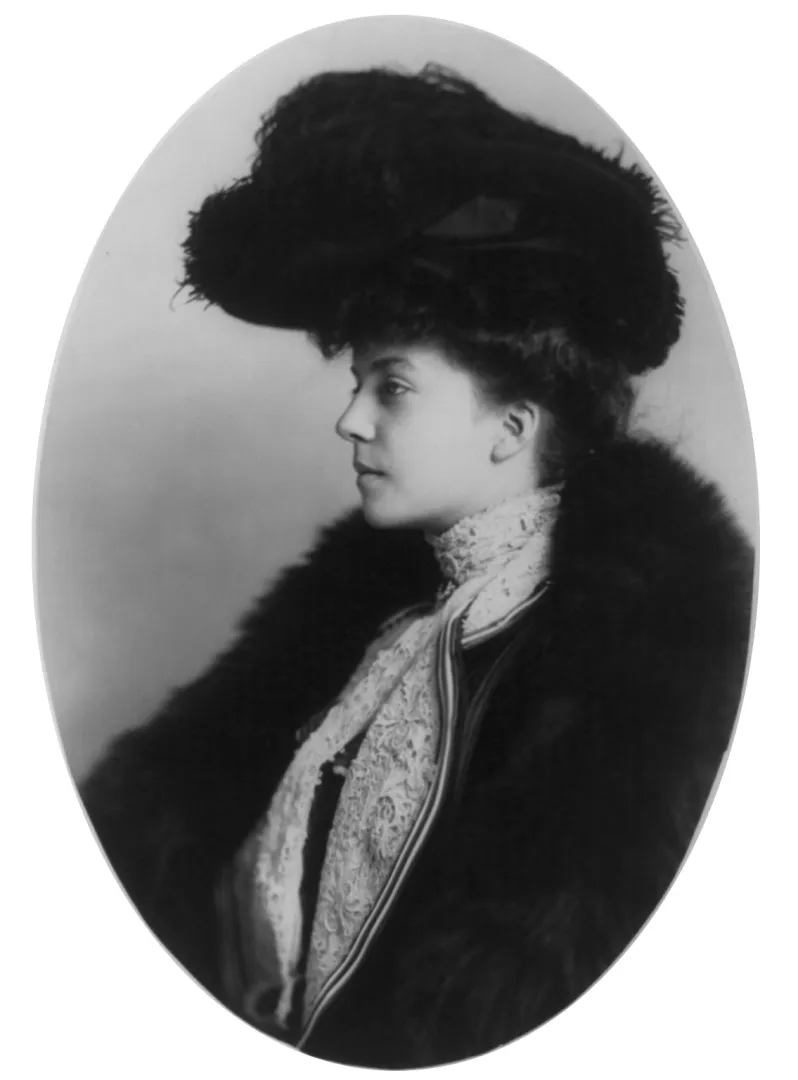 Portrait of a young Alice Roosevelt, 1902