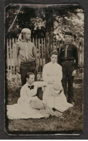 Theodore, Corinne, Edith, and Elliott as young people, about 1875