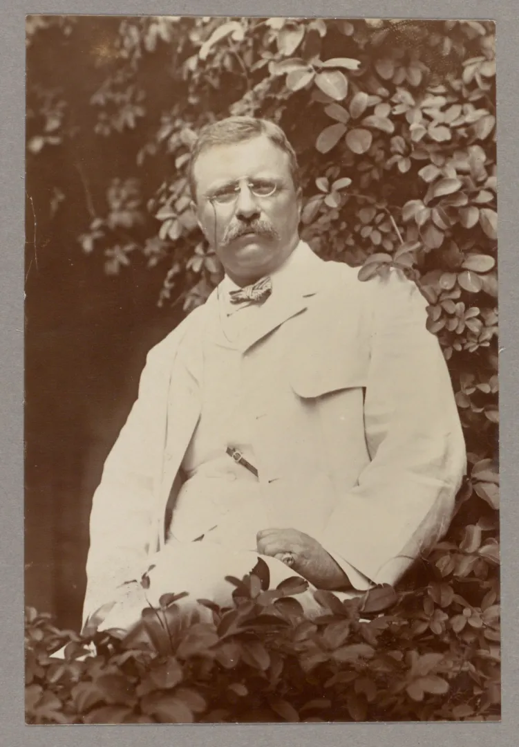 TR