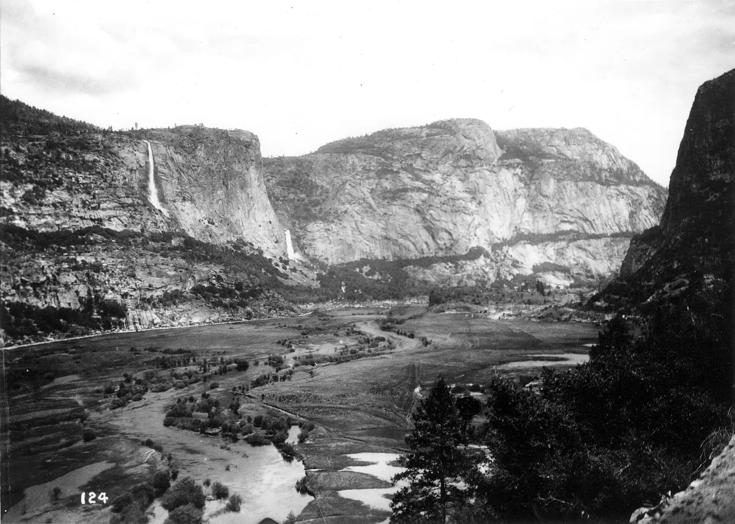 The Hetch Hetchy Valley in Yosemite before it was dammed