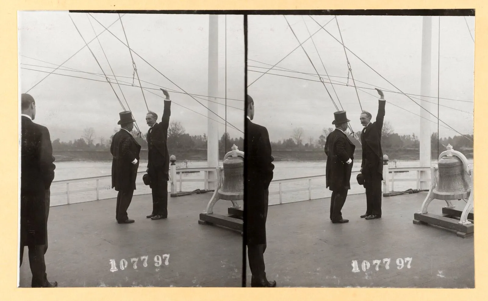 Roosevelt and Pinchot aboard the steamer Mississippi, 1907