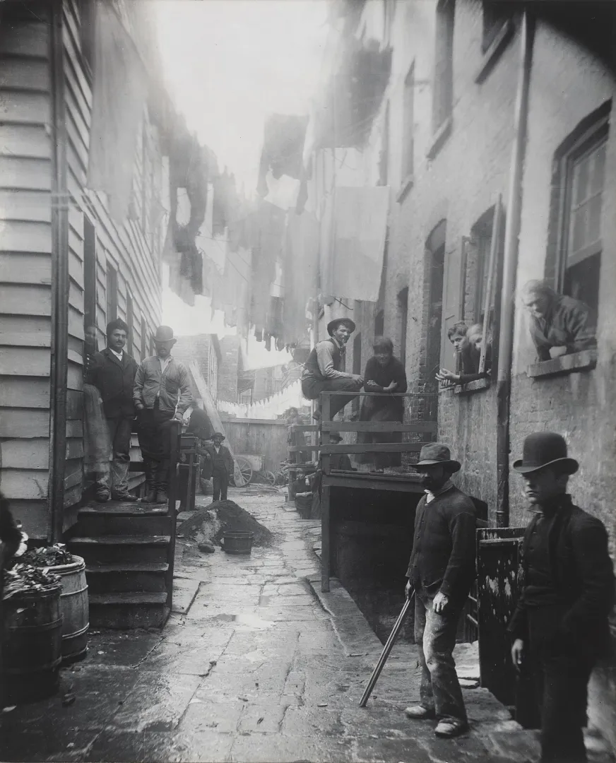 Riis photograph of Bandit's Roost off Mulberry Street, 1888