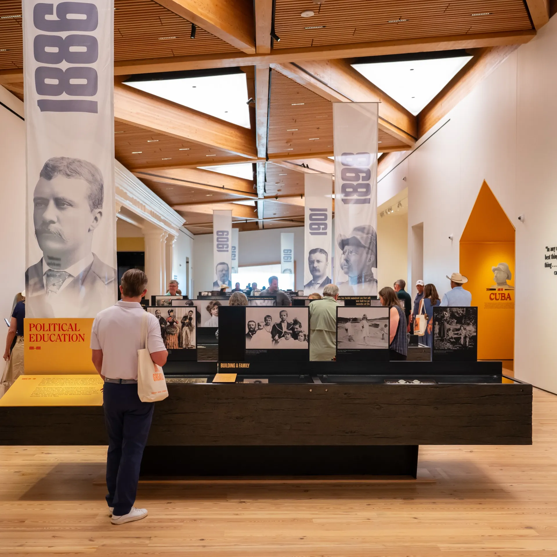 Narrative Galleries