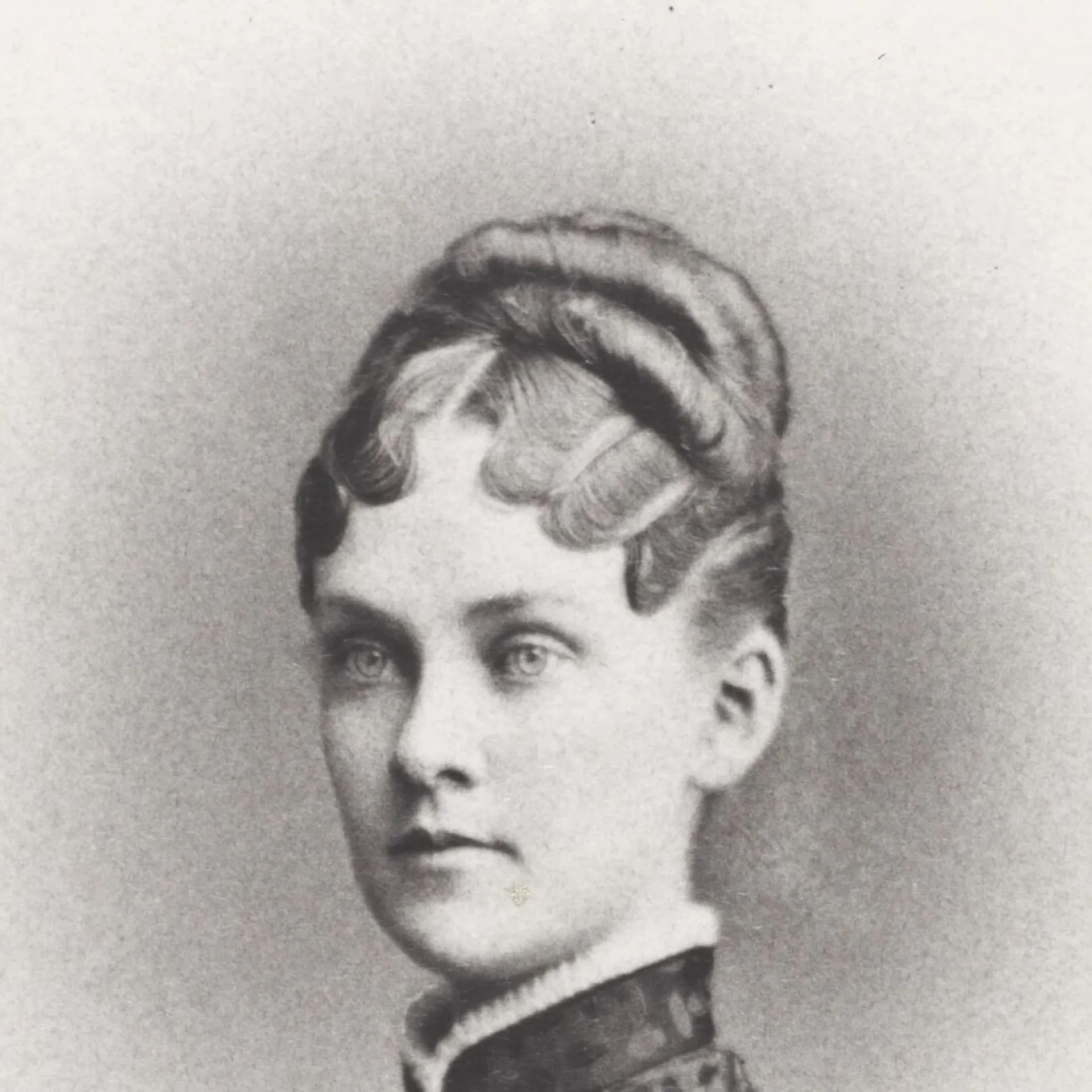 Portrait of Alice Hathaway Lee Roosevelt with upswept hair, about 1880
